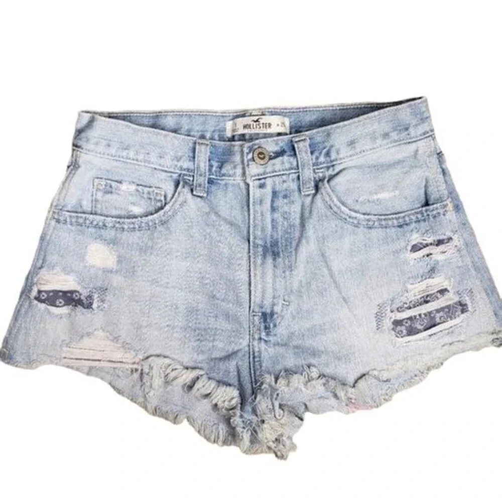 HOLLISTER DESTROYED JEAN SHORTS SIZE 1 W25